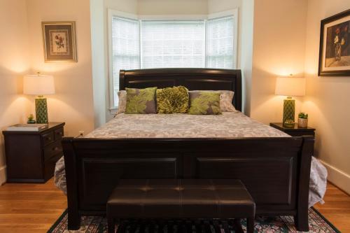2 bedrooms, 2 beds