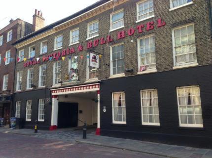 The Royal Victoria & Bull Hotel, , Kent