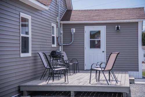 Family Ties Vacation Home - Hopkins House