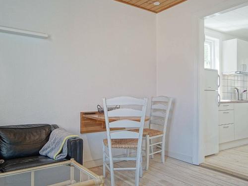 2 person holiday home in Gudhjem