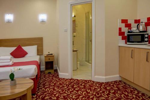 room detail thumbnail 0