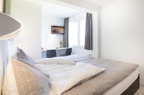 1 double bed