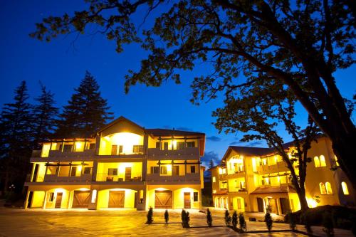 Columbia Cliff Villas - image 5