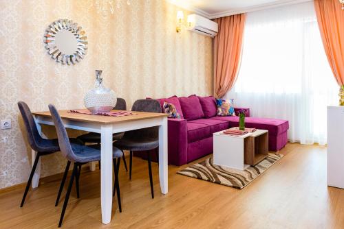 One-Bedroom Apartment image 1