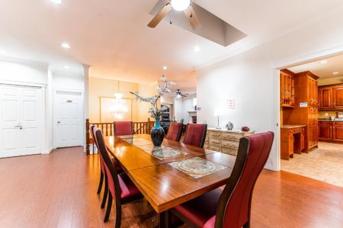 Lees Place in Surrey, Canada