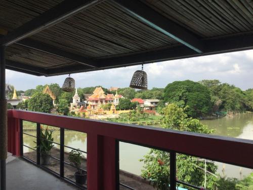 Tharuadaeng Old city Ayutthaya ท่าเรือแดง กรุงเก่า อยุธยา