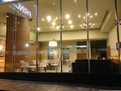 入口, 普林西比酒店套房 (Principe Hotel and suites) in 巴拿馬市
