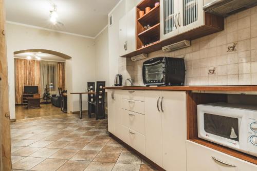 Old City Apartments - main image