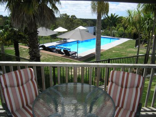 شرفة/ تراس, شقق وموتيل كيريكيري هومستيد (Kerikeri Homestead Motel and Apartments) in كيريكيرى