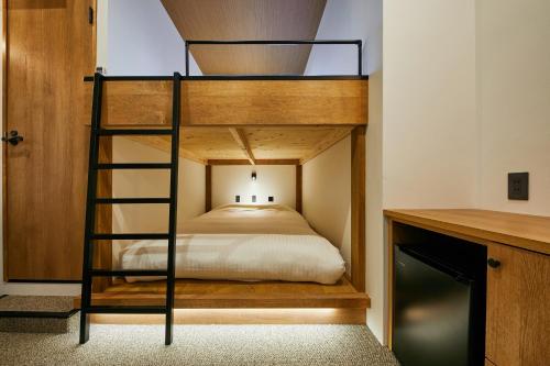 Standard Double Room with Two Double Beds - No Cleaning for Consecutive Night Stays image 10