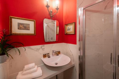 L'8 Boutique Design Apartments - image 5