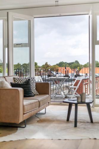  ROOFTOP 31 unique city penthouse with bath big balcony and rooftop terrace in Groningen