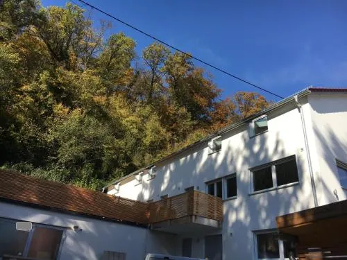 Ferienwohnungen Lamisto am Waldesrand in Neckartenzlingen, Deutschland
