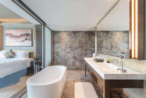 Bathroom, Sedona Hotel Yangon in Inya Lake