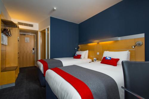 Holiday Inn Express Bedford, an IHG Hotel