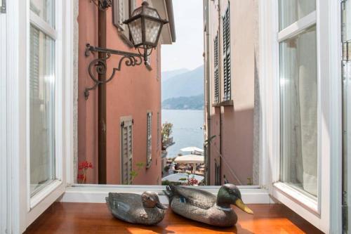 Bellagio LAKESHORE HOUSE