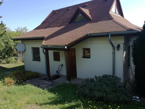Felsőörsi Nyugalom (Felsoorsi Nyugalom) in Felsoors