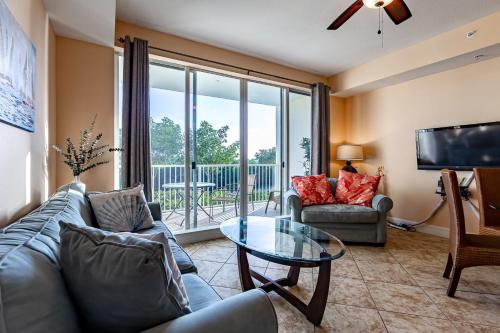 Florida at its finest! Tampa Bay hidden gem resort-style community! - image 4