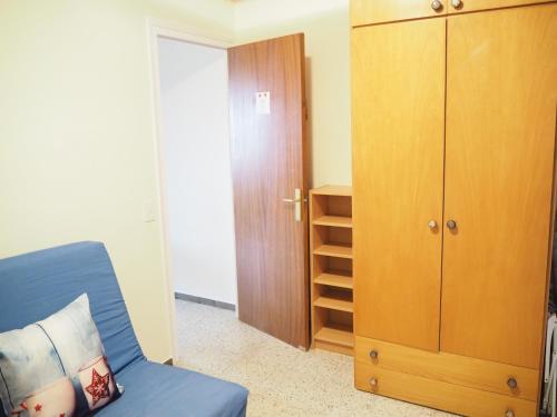 Apartamento con balcon y vistas al mar. 2min playa