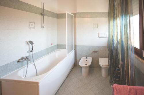 Villa Malù Città Sant Angelo camere confortevoli e parcheggio gratuito 2