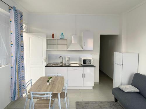 Apartment with Sea View image 10