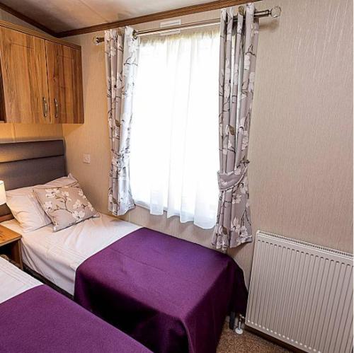 Knightsbridge Lodge with Hot Tub, St Andrews