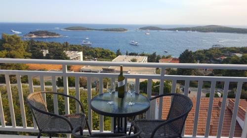 Hvar Sunrise Haven Apartments