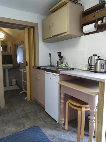 The River's Stones in 孔布蘭歐蓬