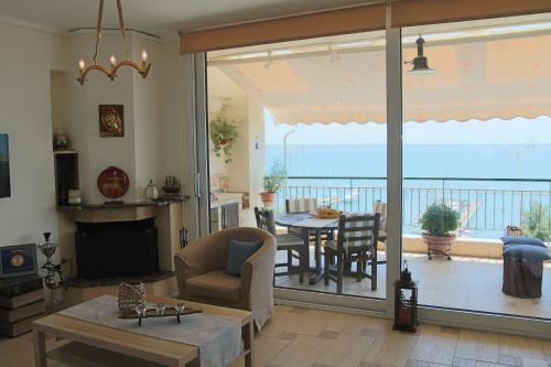 Apartment with marina view, Saloniki (zdjęcie 5)