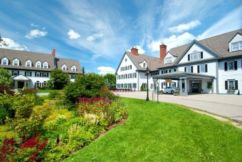 The Essex Resort & Spa - Accommodation - Burlington