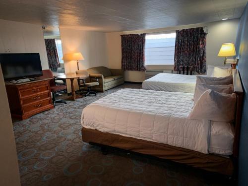 2 queen beds