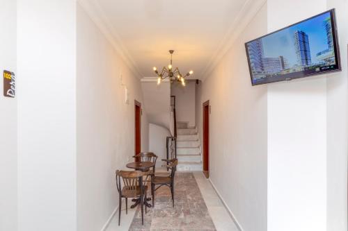 Pera Boutique Hotel - image 3
