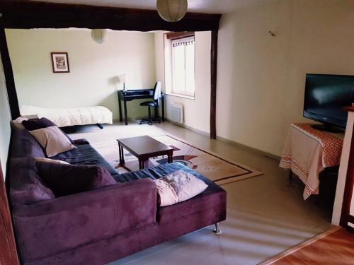 Gîte cosy 4 à 9 personnes gîte à louer Buffières