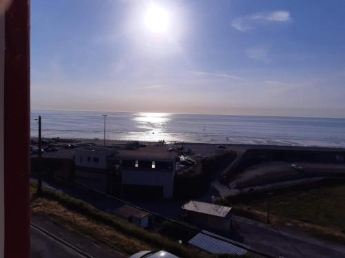 Appartement Face a la Mer - Location saisonnière - Woignarue