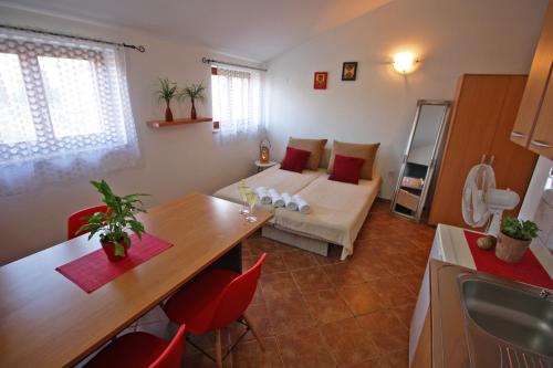 BrijuniSol - 2 Apartments Top Position near the Beautiful Beach, Fažana (zdjęcie 5)