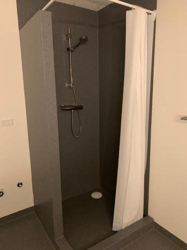 Bathroom, Lokk-Inn Apartments in Torshavn
