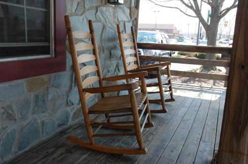 The Country Inn of Lancaster - image 3