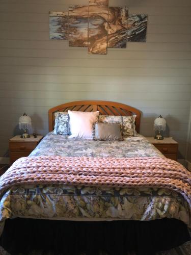1 queen bed