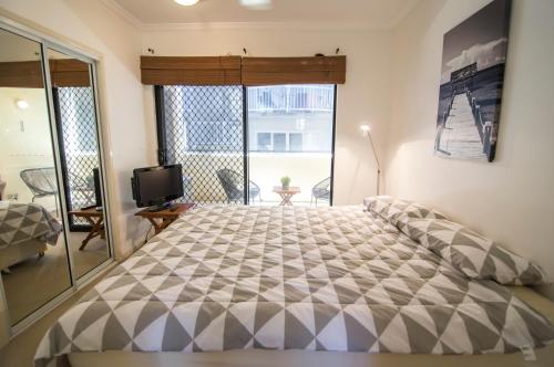 Minnie St 2 Bedroom / 2 Bathroom Apartment