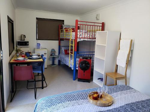 Christmas Creek Cafe & Cabins in Hinterland