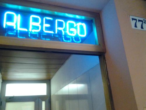 Intrare, Hotel Perla in Bologna