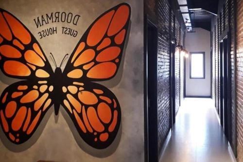 OYO 944 ドアマン ゲスト ハウス