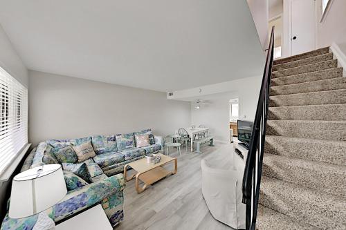 Coastal Getaway with Pool - Stroll to Beach & Dining condo - image 5