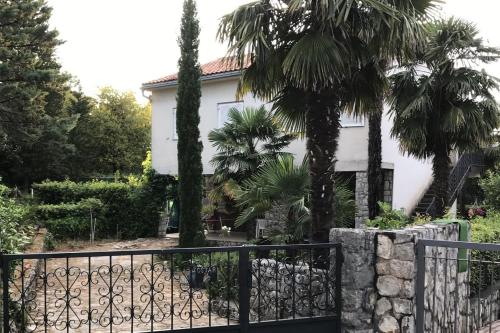 Apartments by the sea Malinska Krk - 13523 - image 2