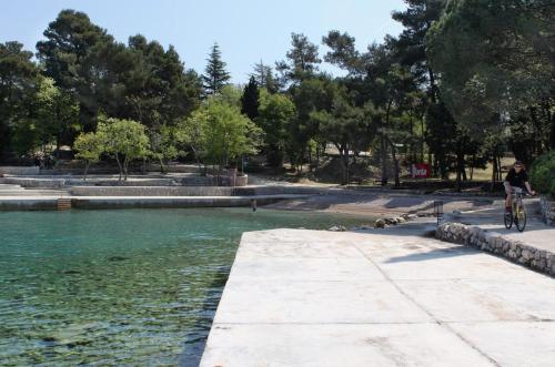 Apartments by the sea Malinska Krk - 13523 - image 6