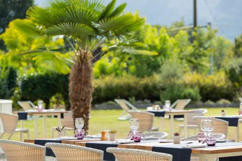 Dārzs, Hotel Les Grillons in Talloires-Montmin