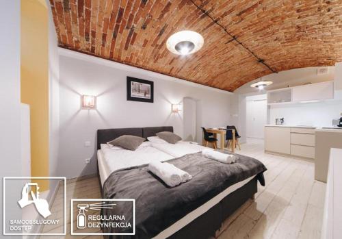 M1 Main Square Studio, Cracovia