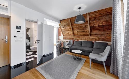 Deluxe Apartment image 2
