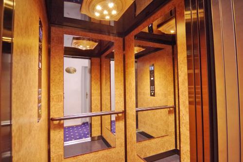 Hotel Regent Tallinn - image 2