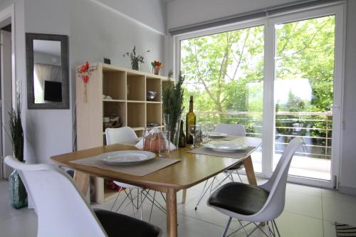 Létesítmények, Nzeb Villa in Kato Achaia